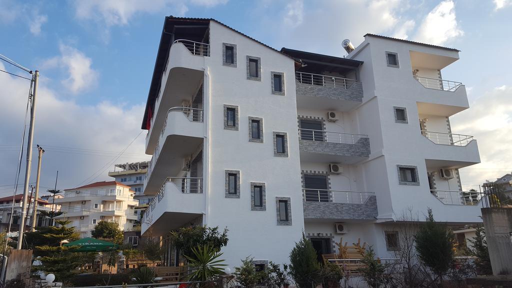 Hotel Ilio Ксамил Экстерьер фото